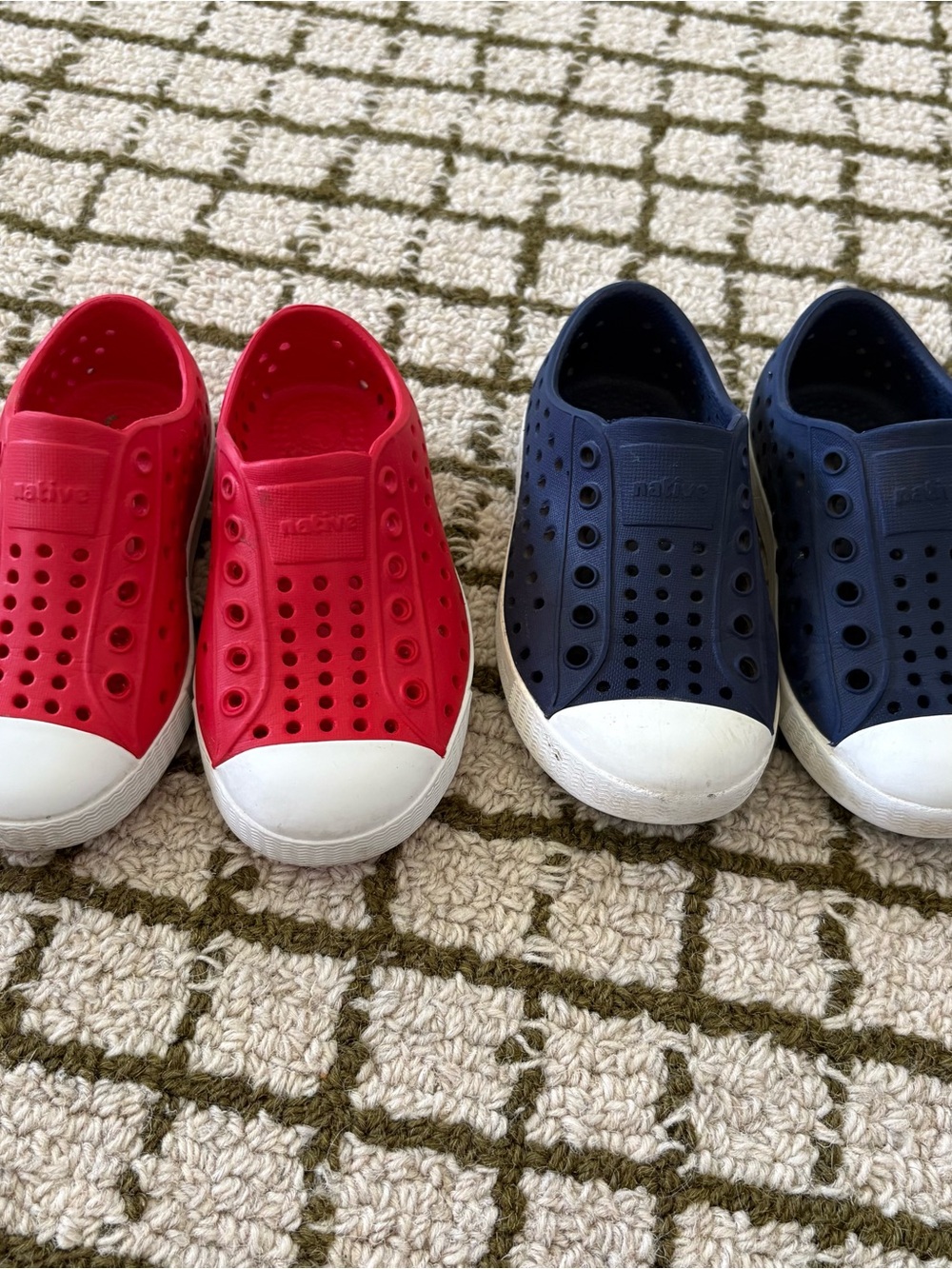 Native Kids Jefferson Slip-On Shoes in Red and Navy
